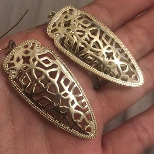 Kendra Scott Jewelry - Kendra Scott Gold Earrings Kendra Scott Jewelry - Kendra Scott Gold Earrings